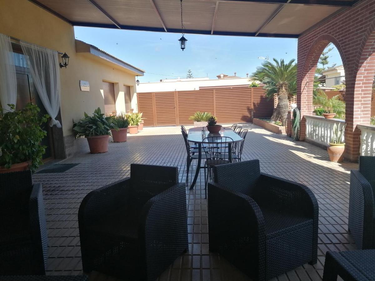 Villa Paquita - Delta De L'Ebre Делтебре Екстериор снимка